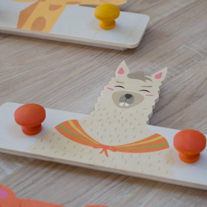 Porte manteau en bois lama
